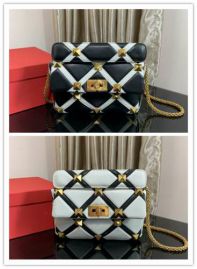 Picture of Valentino Lady Handbags _SKUfw119534812fw